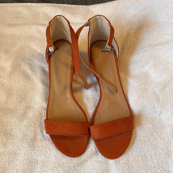 NWT Nae Vegan Ethical Orange Irene Block Heeled Sandals - Picture 5 of 9
